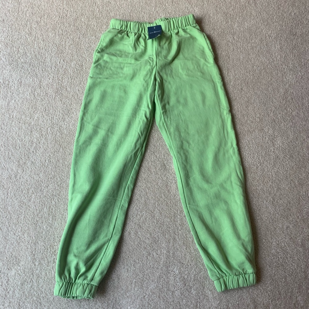 lime green rosas 🧚